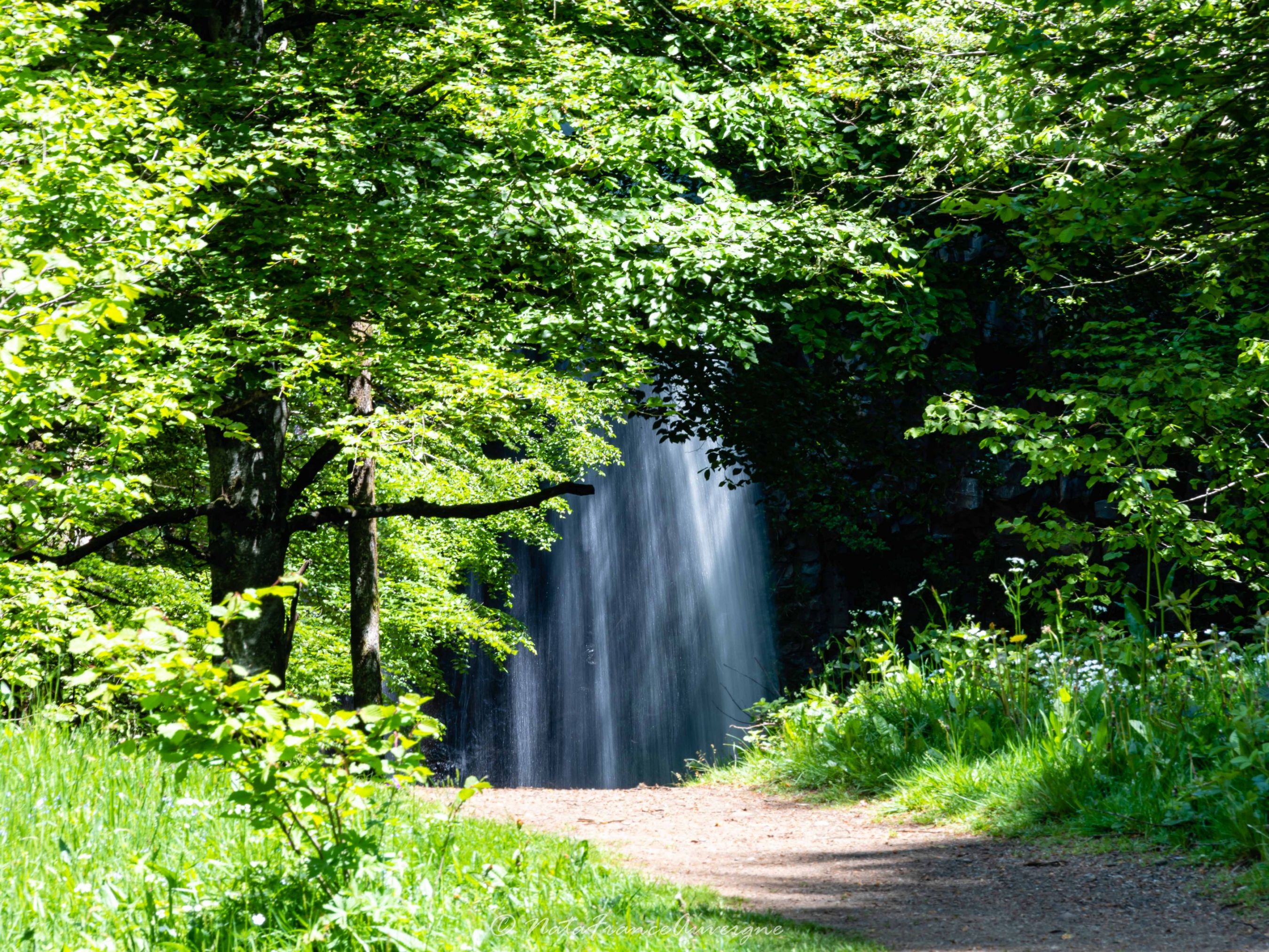 Cascade d’Entraigues by @NataFranceAuvergne-8505